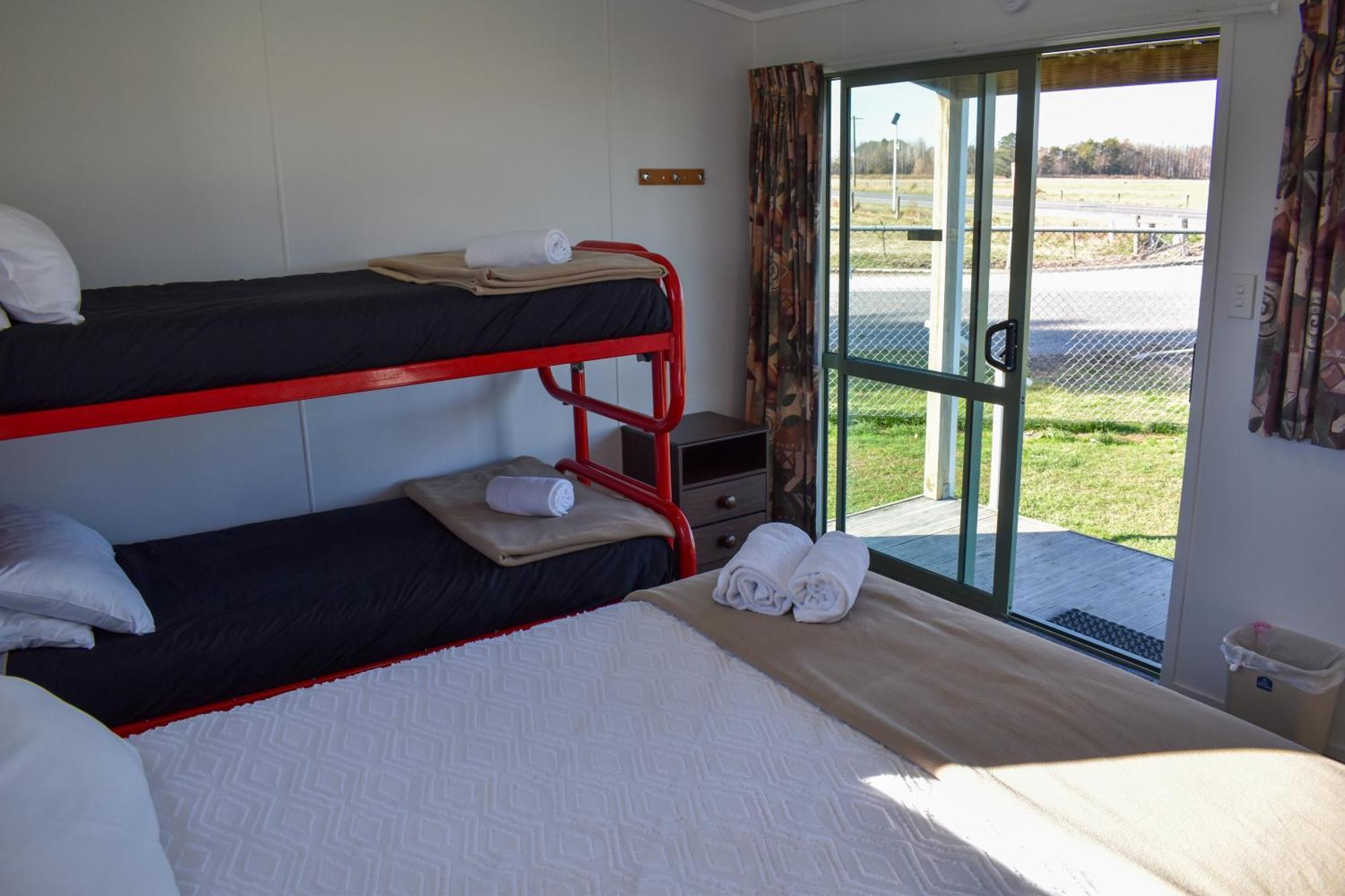 Route79 Holiday Park Geraldine Exteriör bild